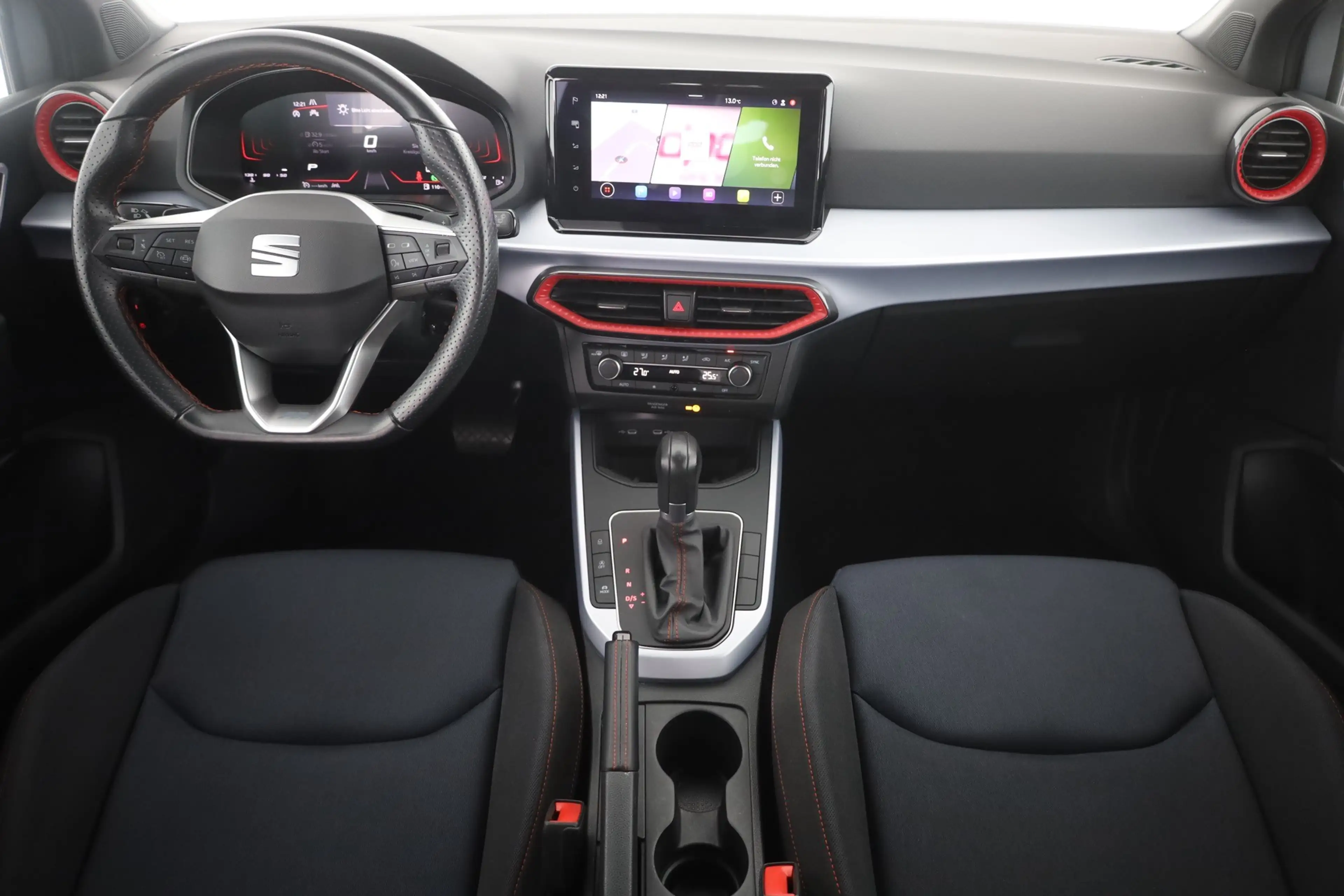 SEAT Arona 1.0 TSI DSG FR LED Navi Android Apple PDC — photo 9