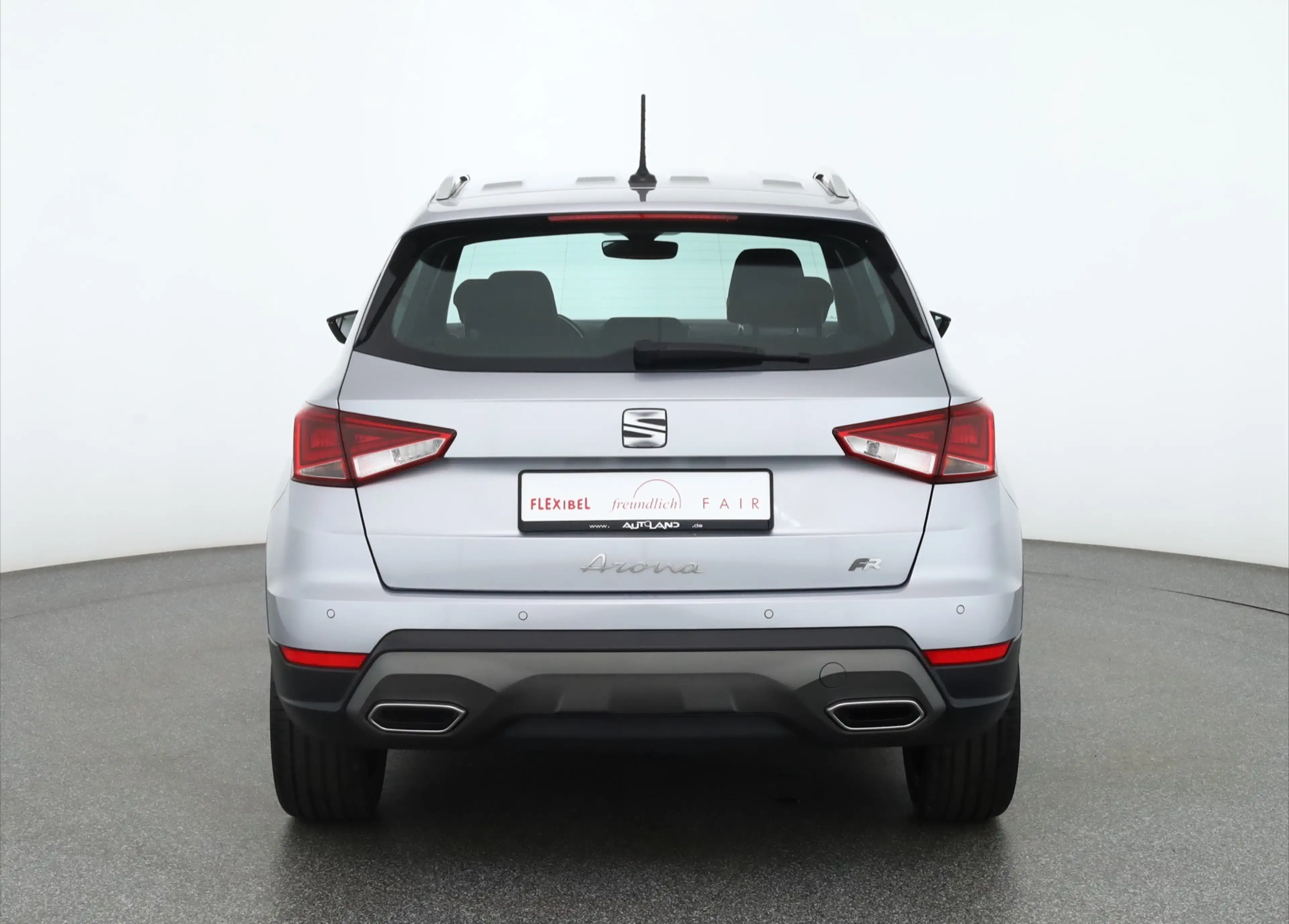SEAT Arona 1.0 TSI DSG FR LED Navi Android Apple PDC — photo 4