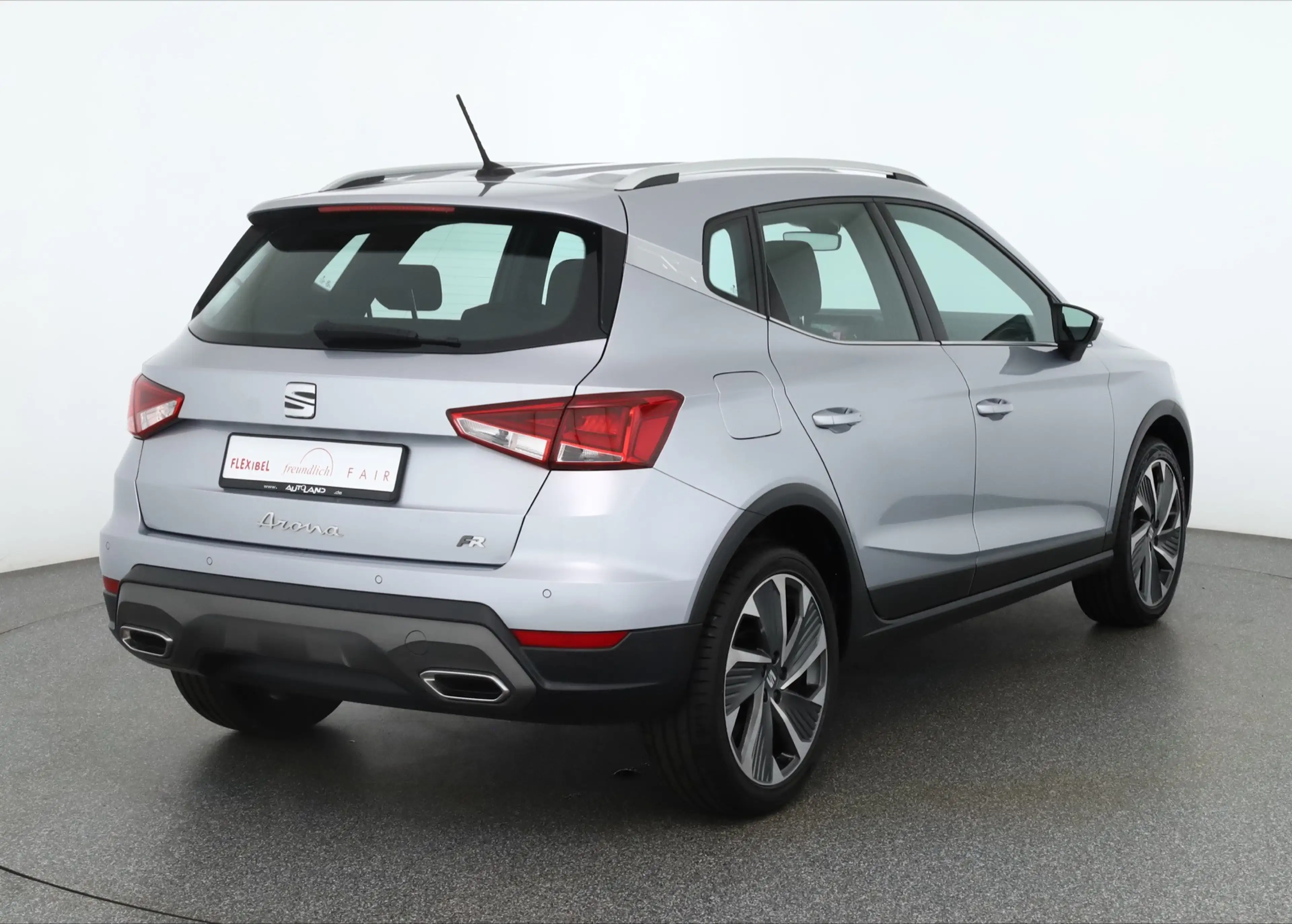 SEAT Arona 1.0 TSI DSG FR LED Navi Android Apple PDC — photo 5