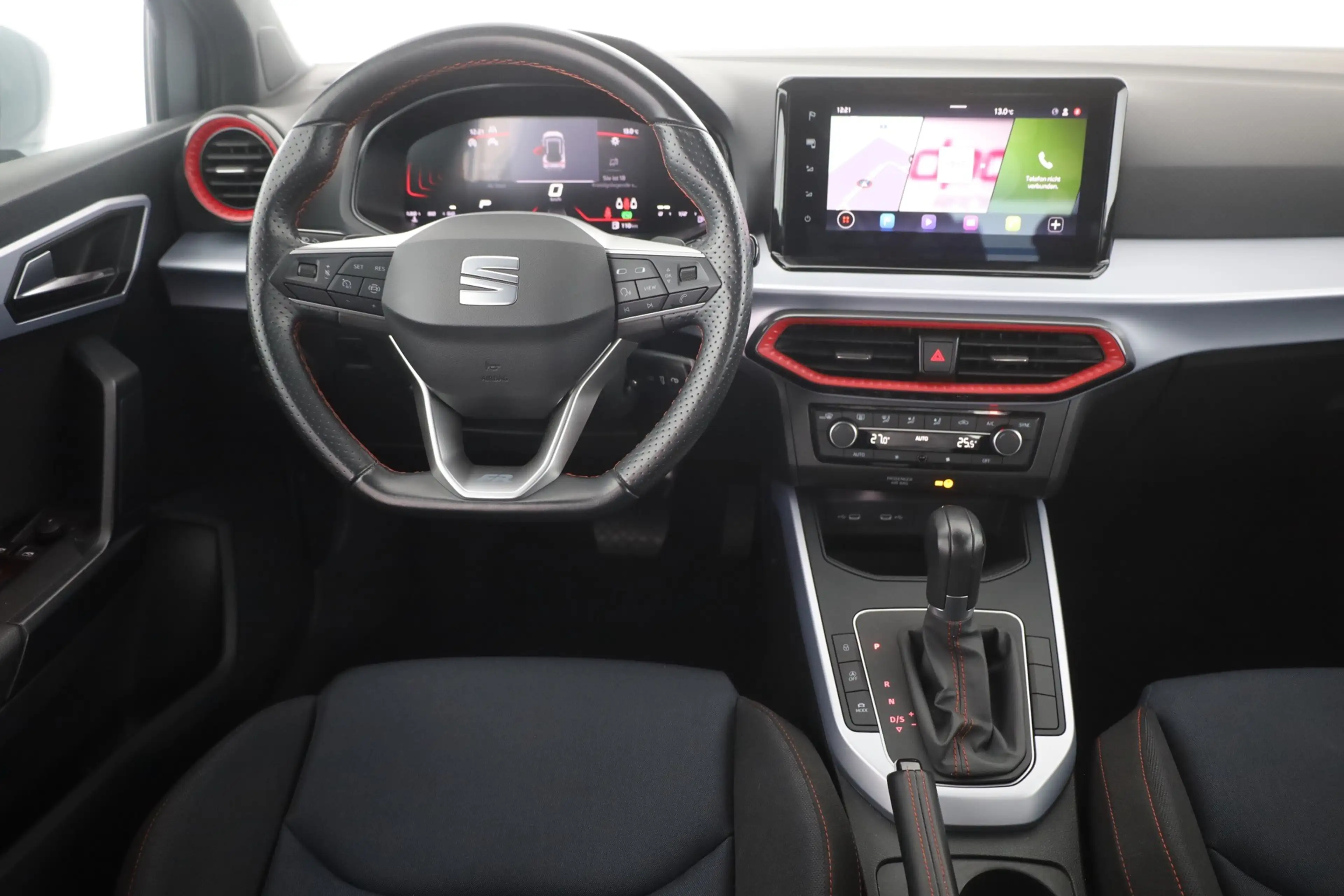 SEAT Arona 1.0 TSI DSG FR LED Navi Android Apple PDC — photo 10