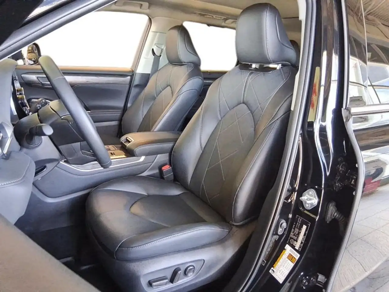 Toyota Highlander снимка Toyota Highlander