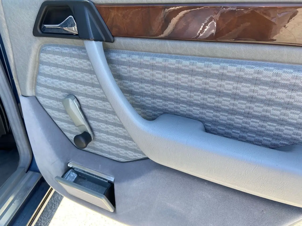 Mercedes-Benz 230 E H-ZULASSUNG/ SCHIEBEDACH/ AHK, foto 9