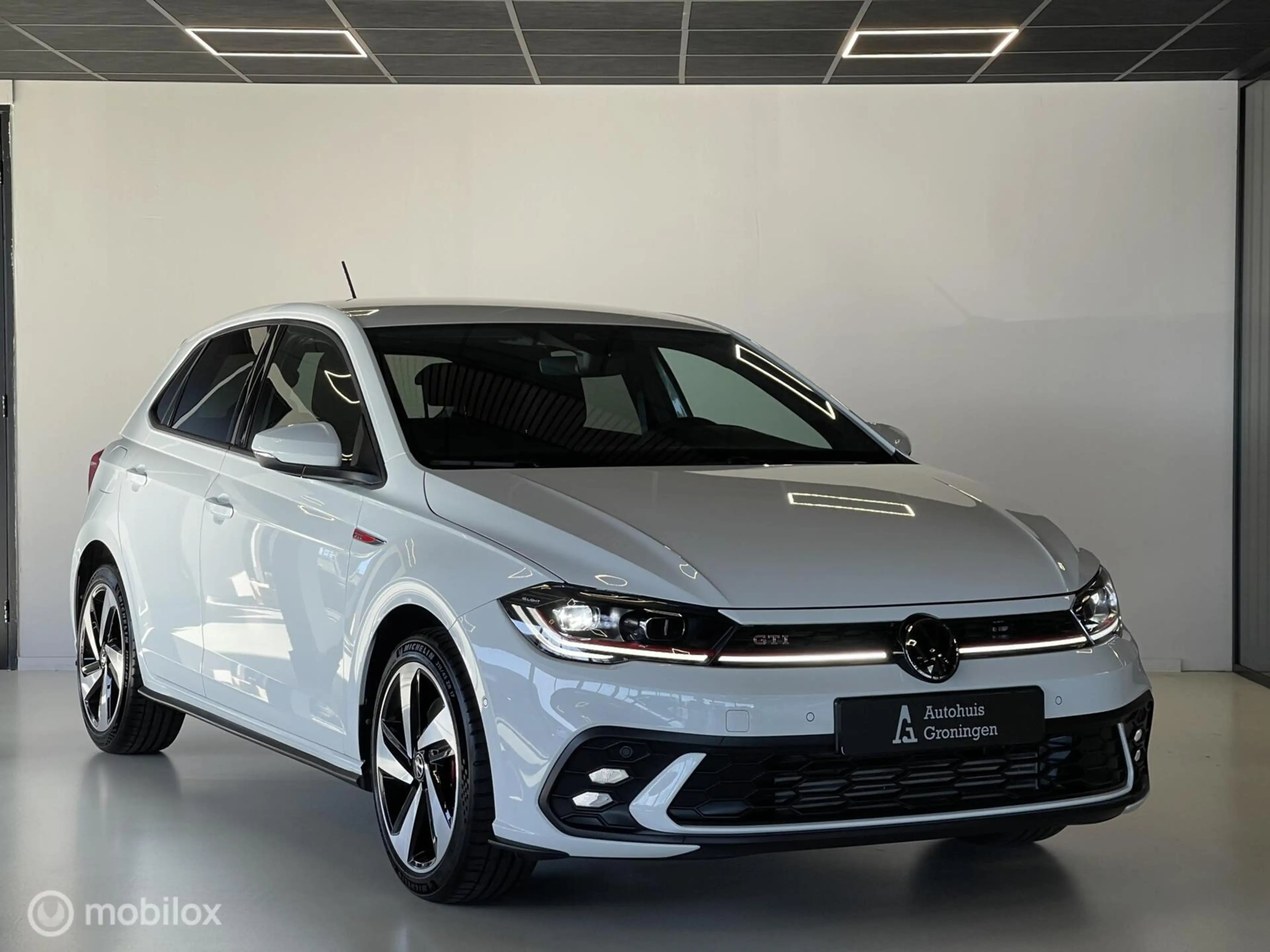 Volkswagen Polo GTI 2.0 TSI — photo 14