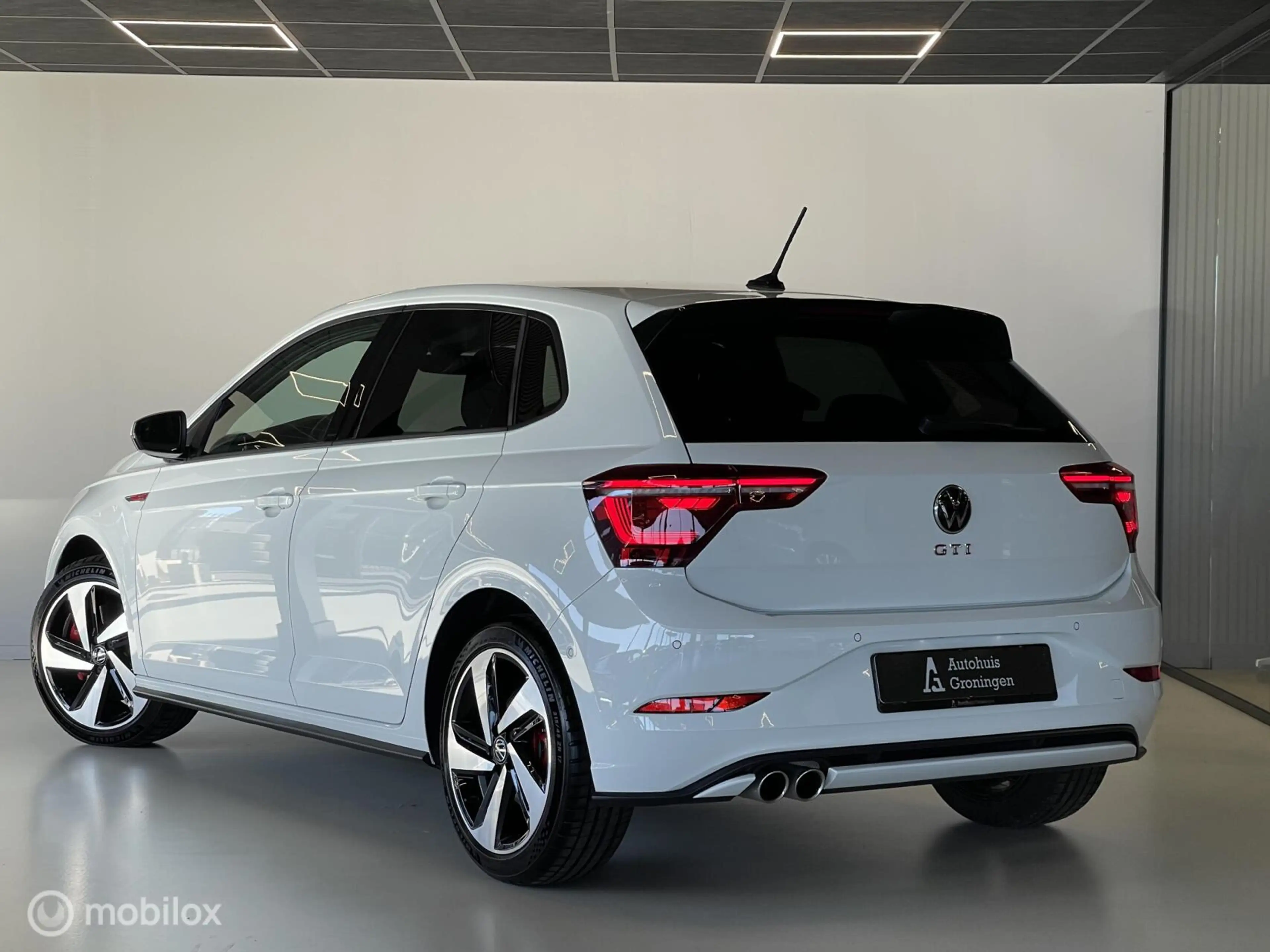 Volkswagen Polo GTI 2.0 TSI — photo 6