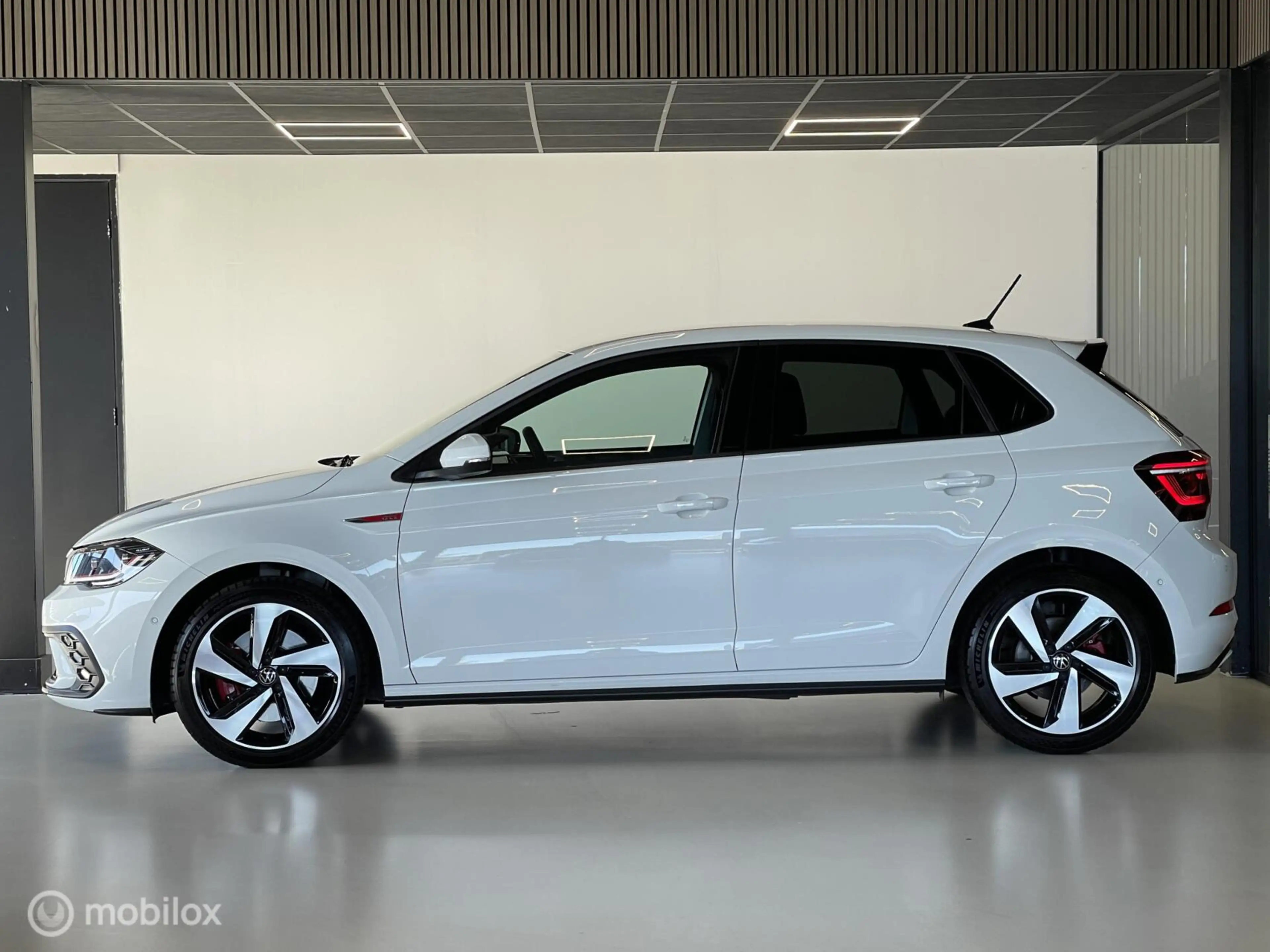 Volkswagen Polo GTI 2.0 TSI — photo 2