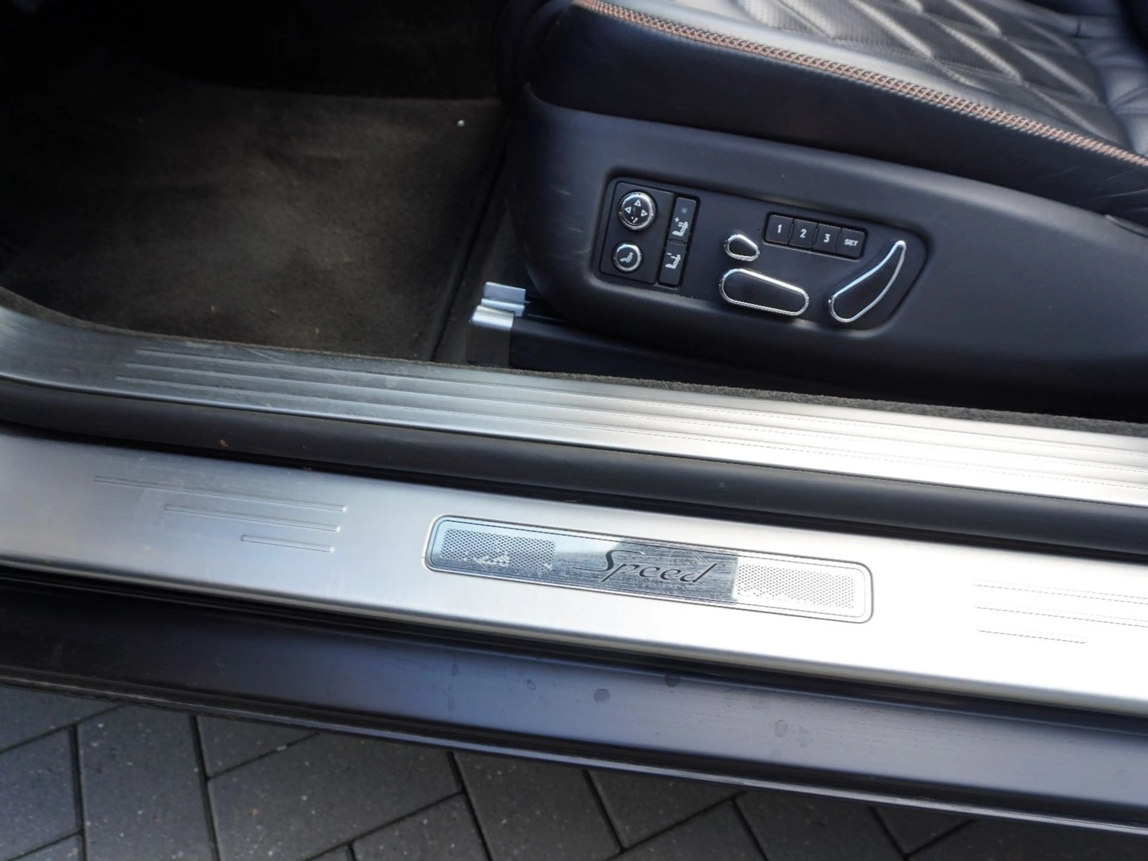 Bentley Continental GTC GTC 6.0 W12 Speed 4WD Automatik — photo 15