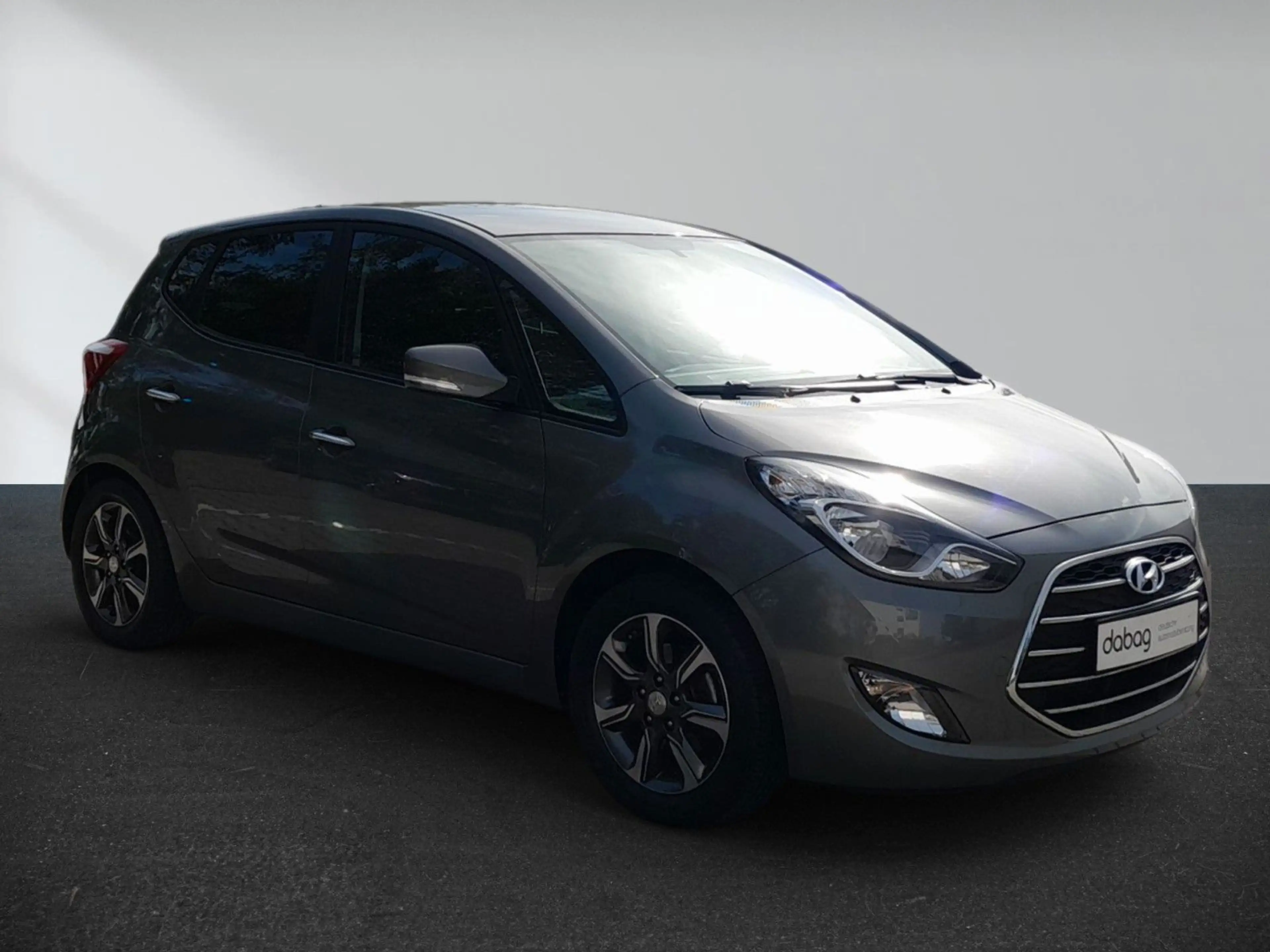 Hyundai iX20 1.6 Space blue — photo 2