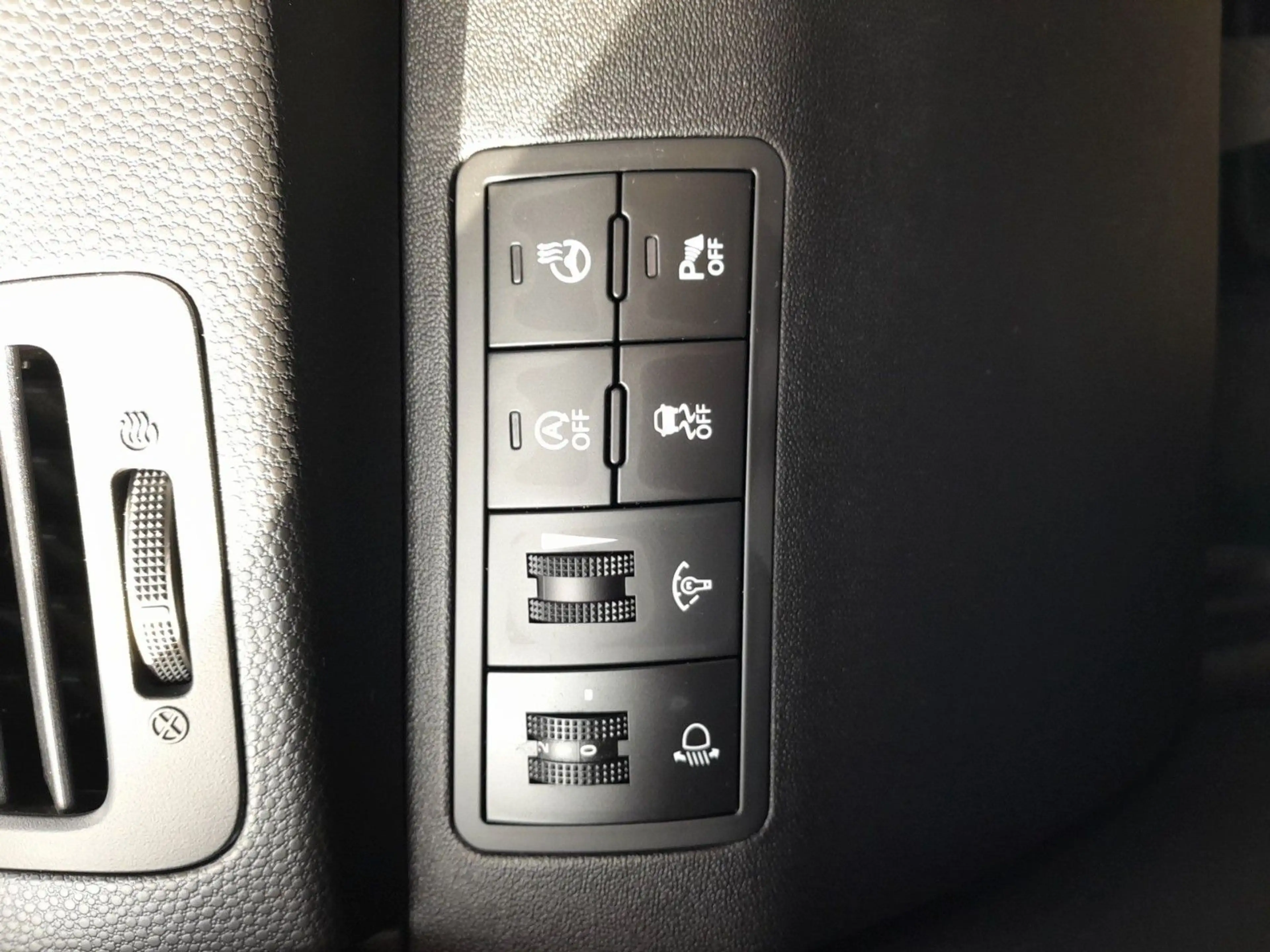 Hyundai iX20 1.6 Space blue — photo 13