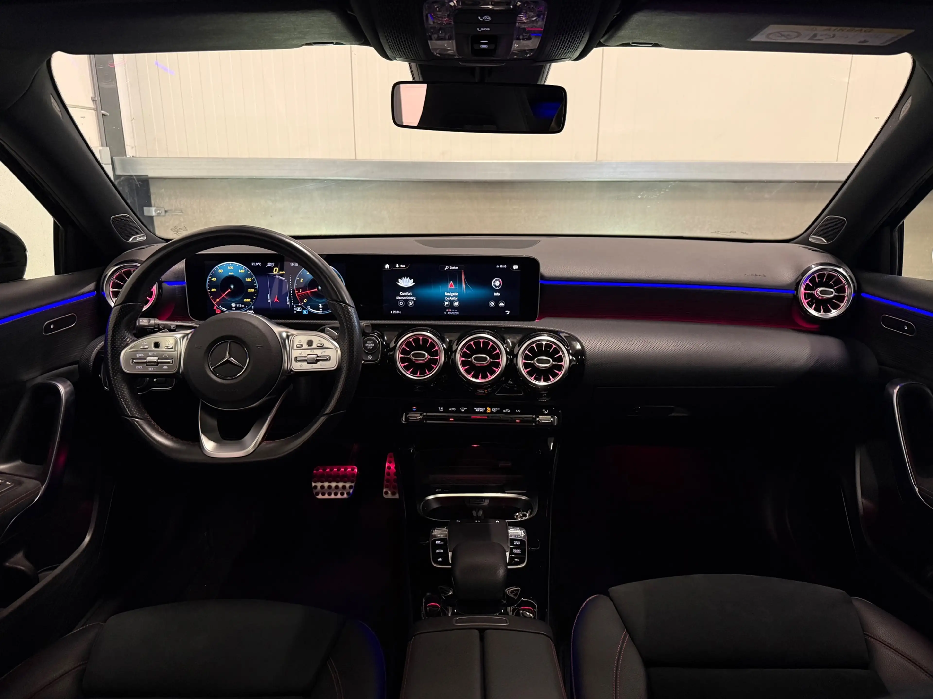 Mercedes-Benz A 200 AMG Pano, ACC, Multibeam, Burmester, 360° Camera, — photo 14