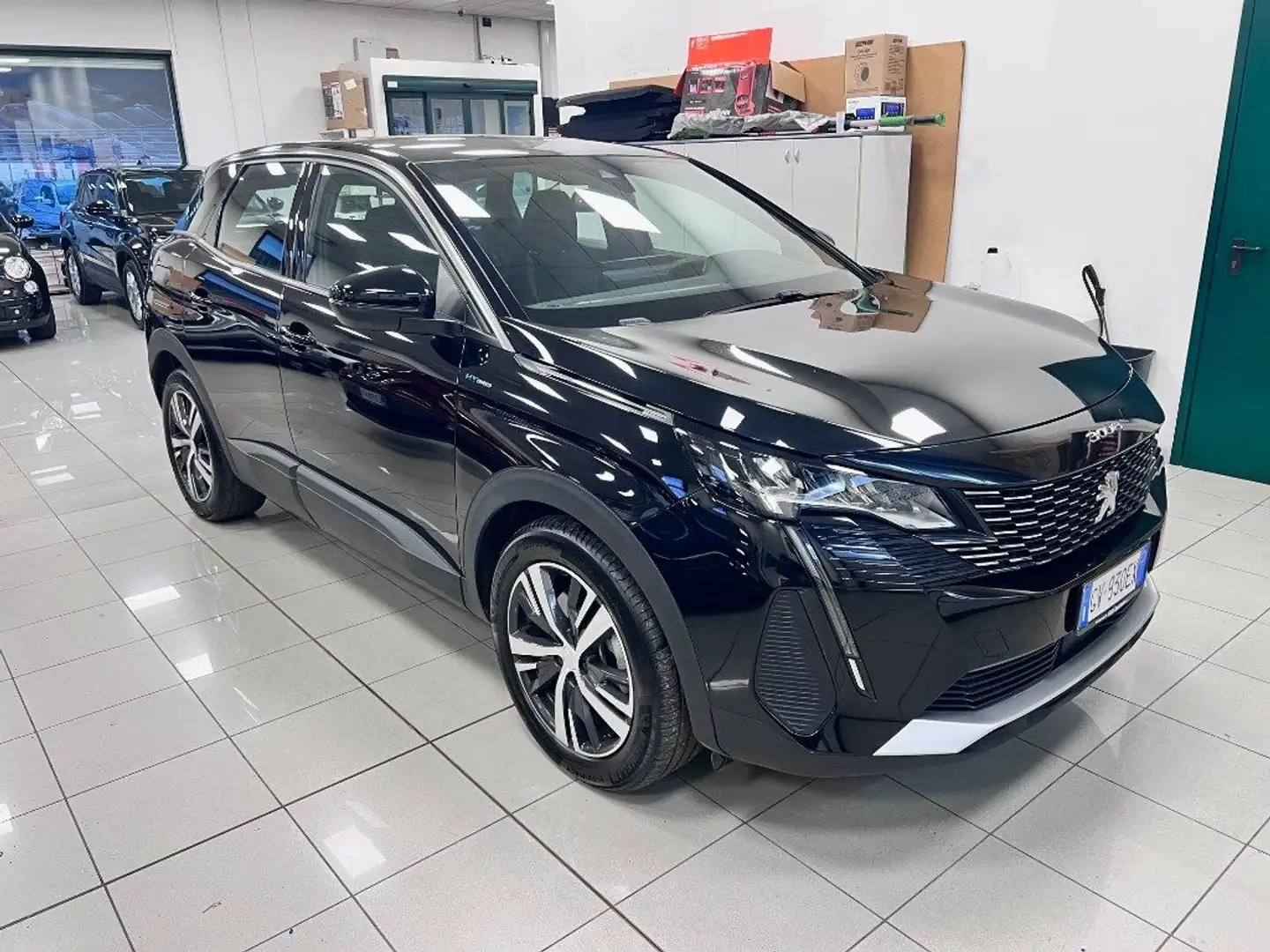 Peugeot 3008 Hybrid 225 e-EAT8 Active Pack Noir - 2