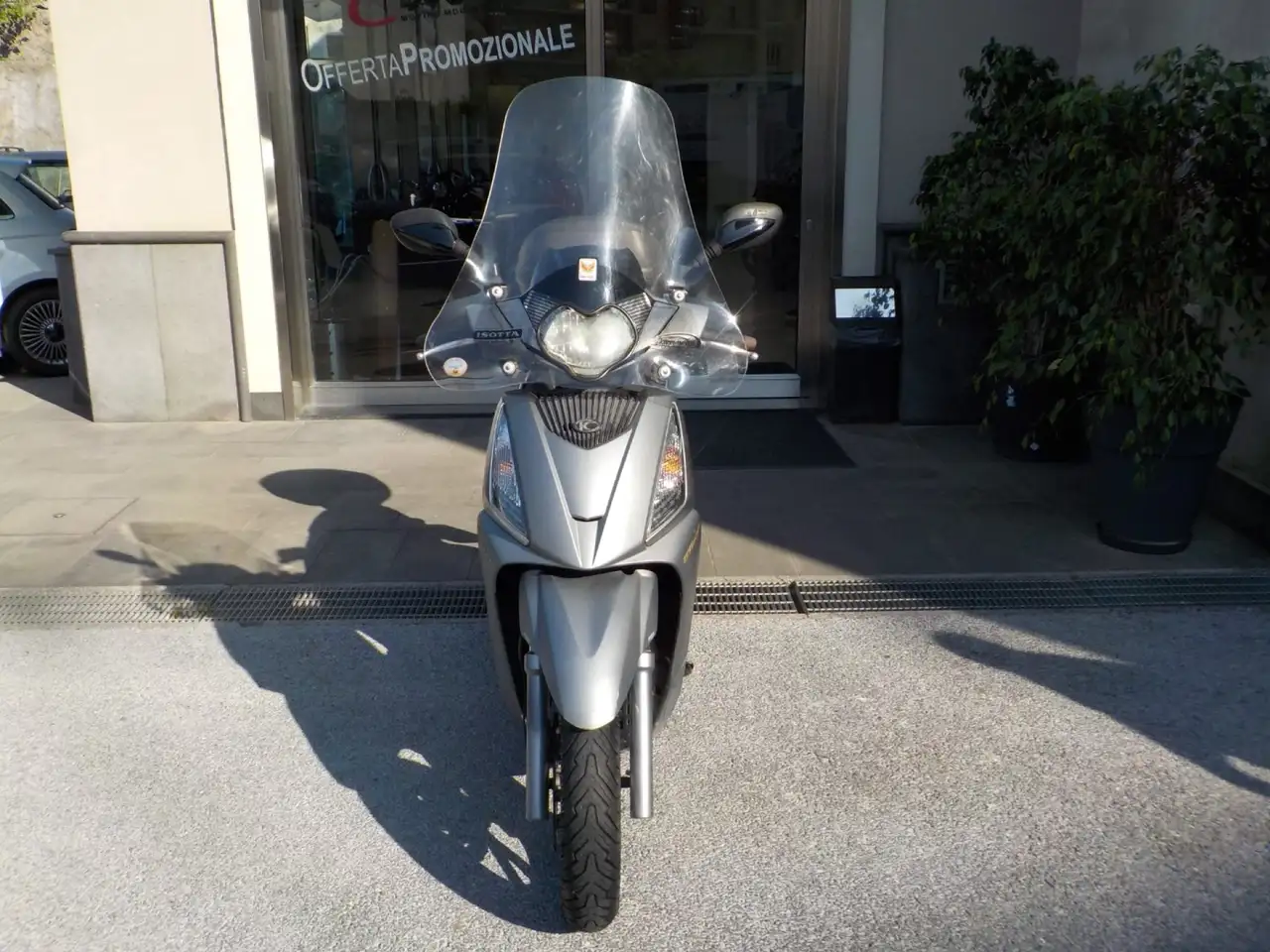 Kymco People GT300i