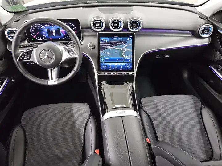 Mercedes-Benz C 180 T Avantgarde Navi LED RFK AHK Distronic+ – Foto 5