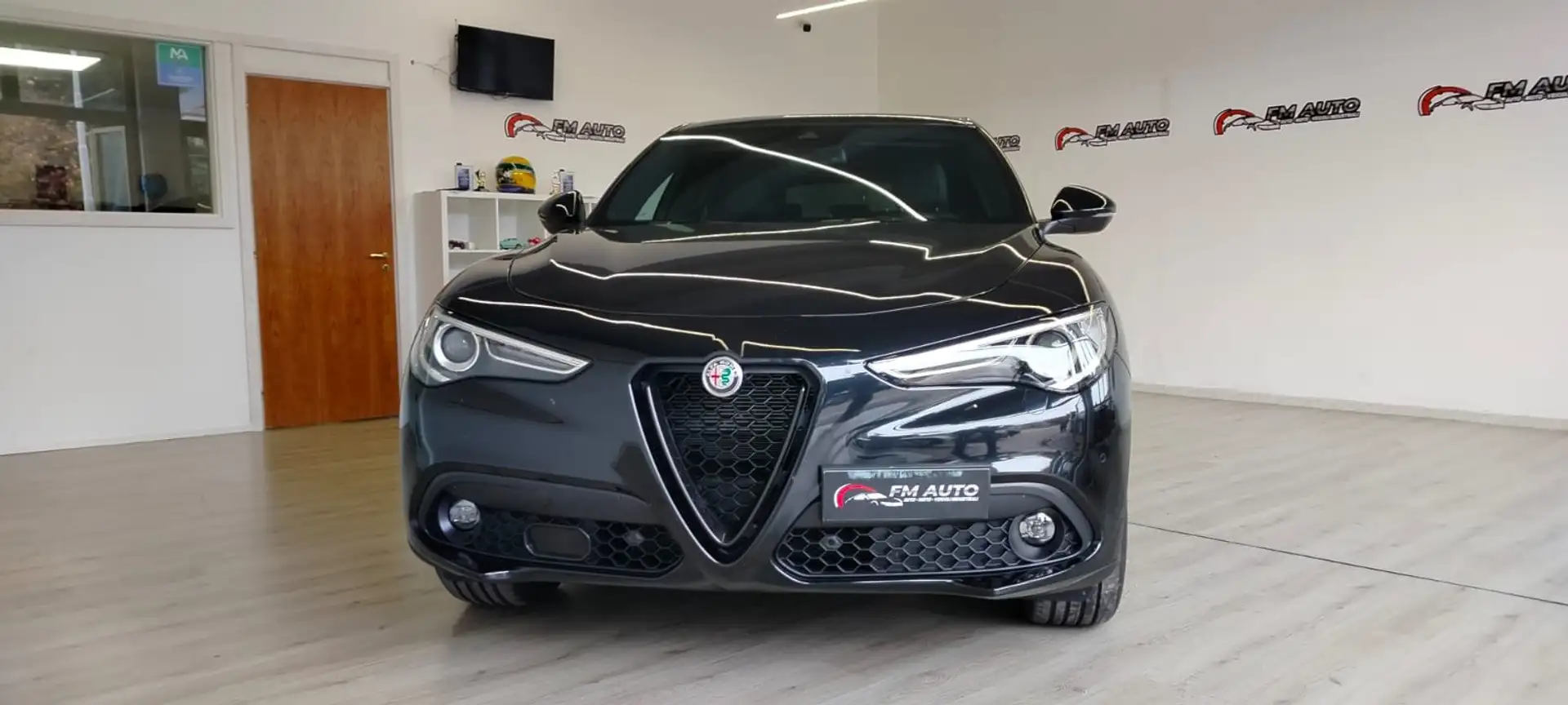 Alfa Romeo Stelvio Stelvio 2020 2.2 t Business rwd 160cv auto Zwart - 1