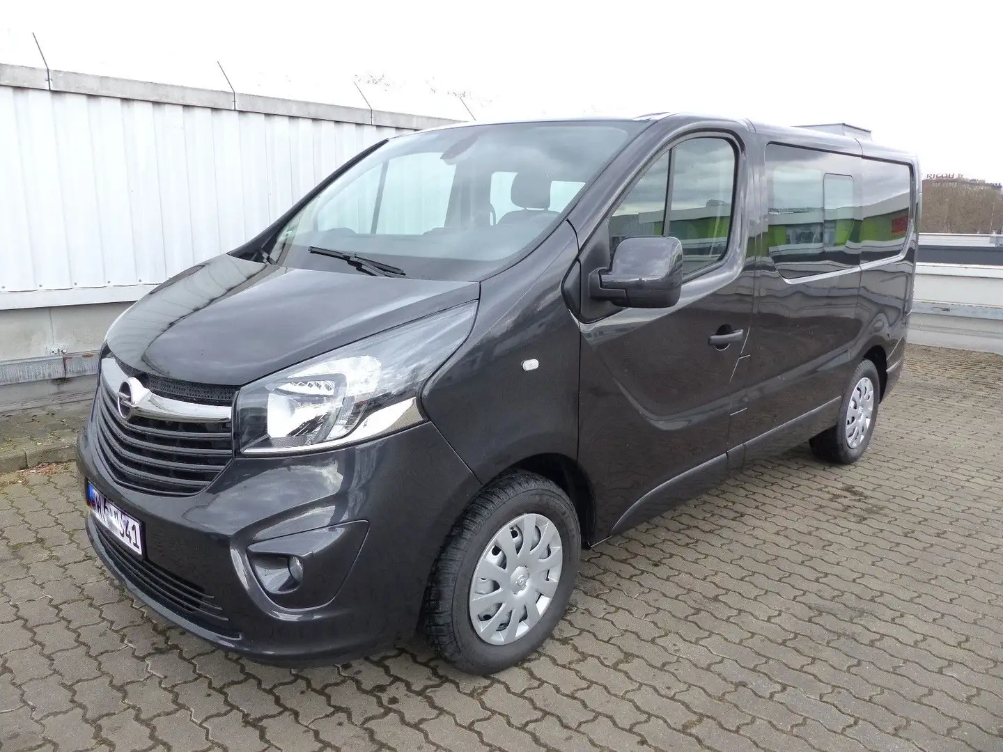 Opel Vivaro B Doppelkabine L1H1  2,7t Navi+5-Sitzer Schwarz - 1