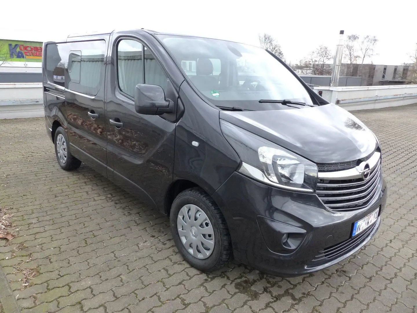 Opel Vivaro B Doppelkabine L1H1  2,7t Navi+5-Sitzer Schwarz - 2