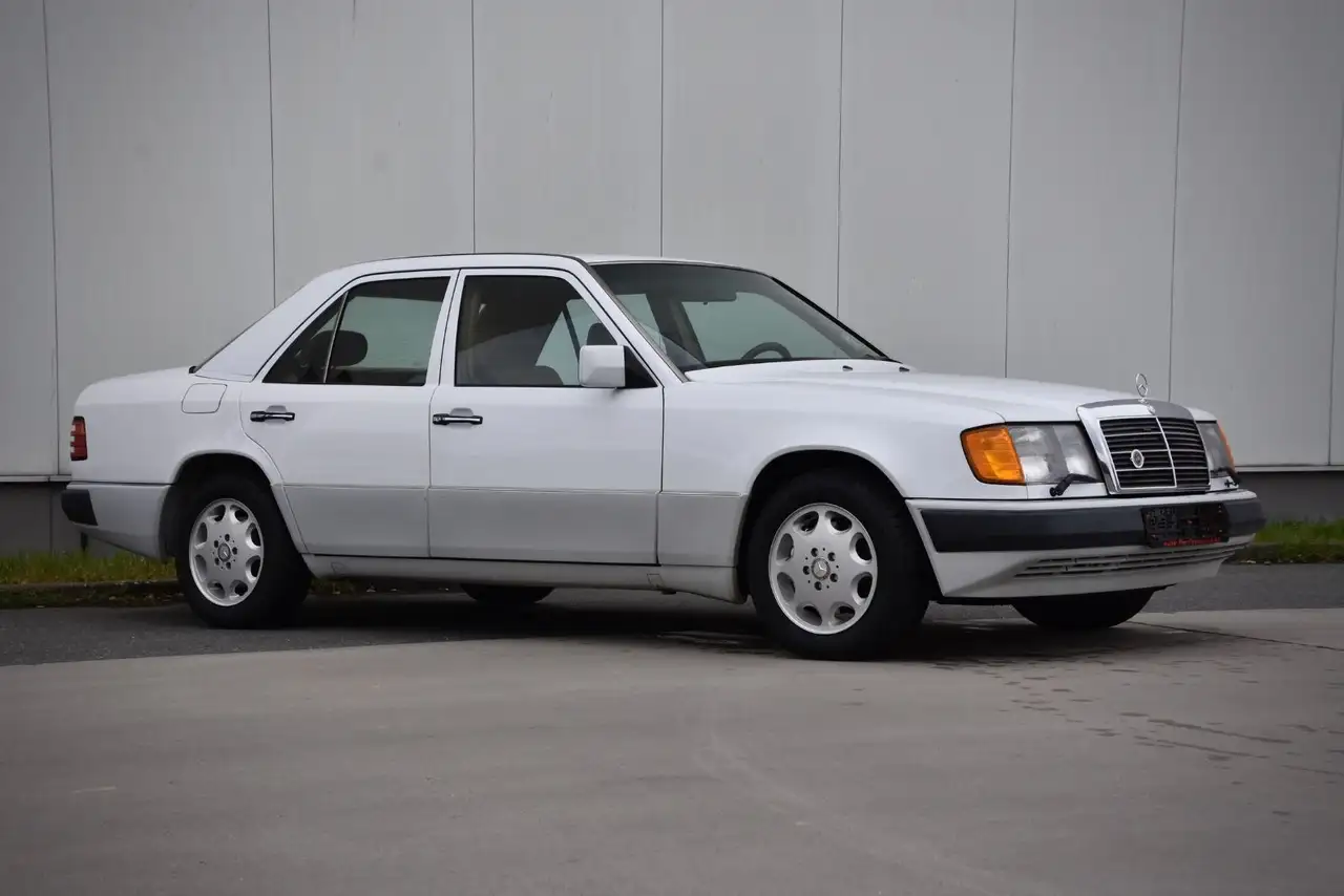 Mercedes-Benz E 420 / 400 E W124 mit V8, foto 3