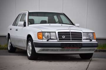 / 400 E W124 mit V8
