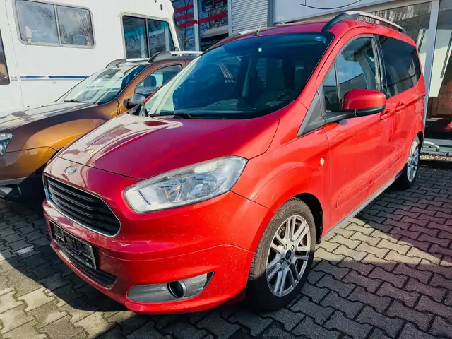 Ford Tourneo Courier Titanium