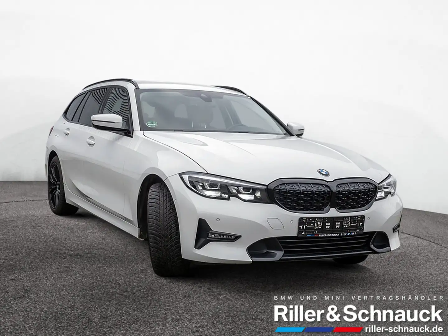 BMW 318 d Touring Sport Line AHK+NAVI-PROF+LEDER+L Weiß - 2