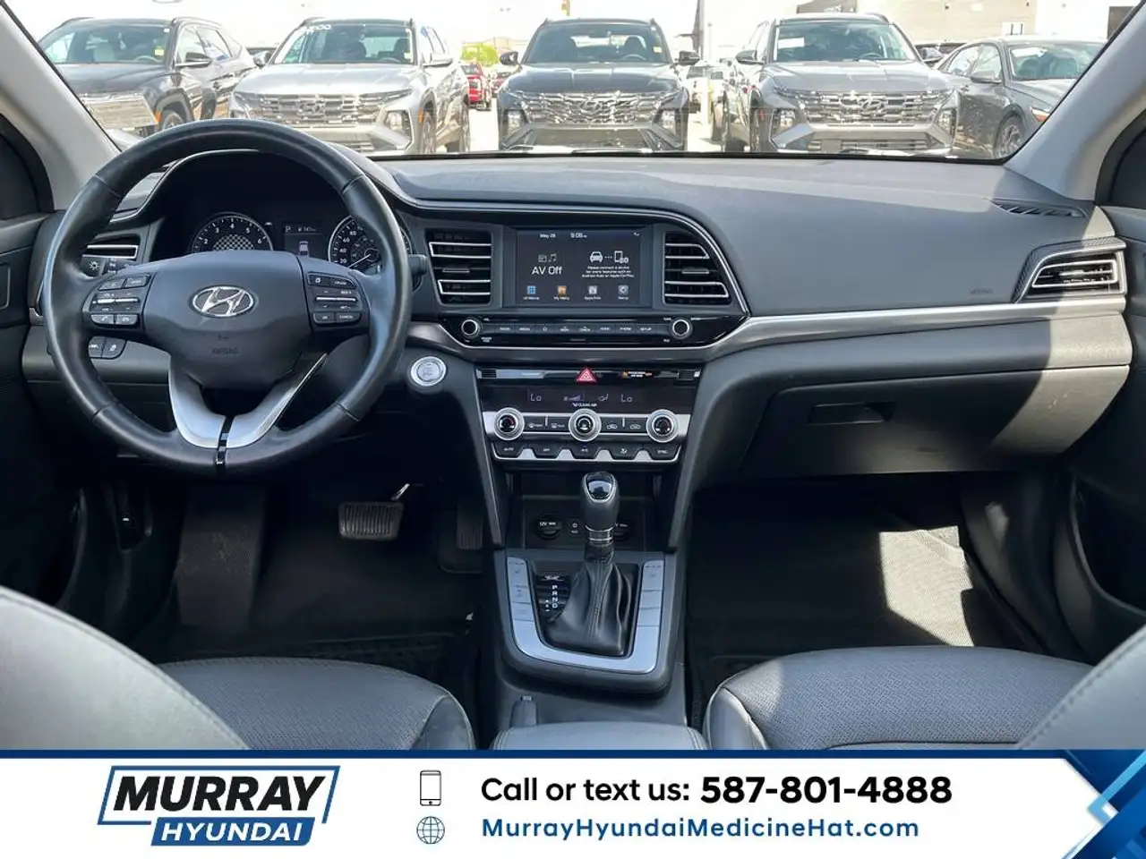 Hyundai ELANTRA снимка Hyundai ELANTRA