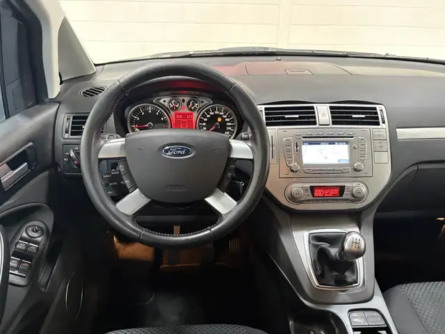 Ford C-Max view 11