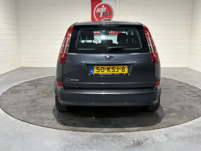 Ford C-Max view 8