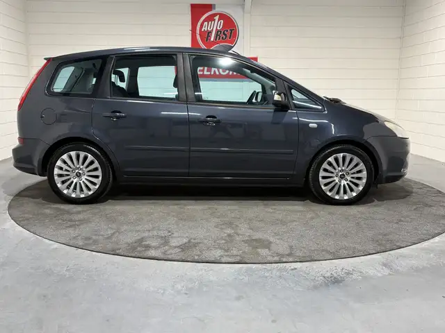 Ford C-Max view 5