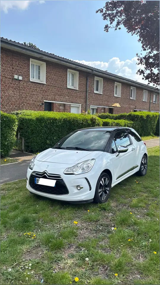 Citroen DS3 e-HDi 90 Airdream So Chic