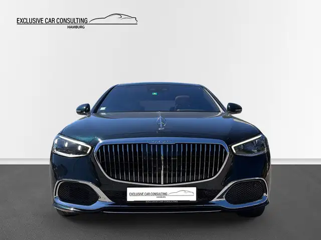 Mercedes-Benz S-Class view 2