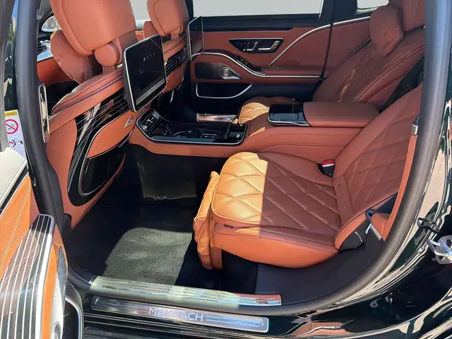 Mercedes-Benz S-Class view 9