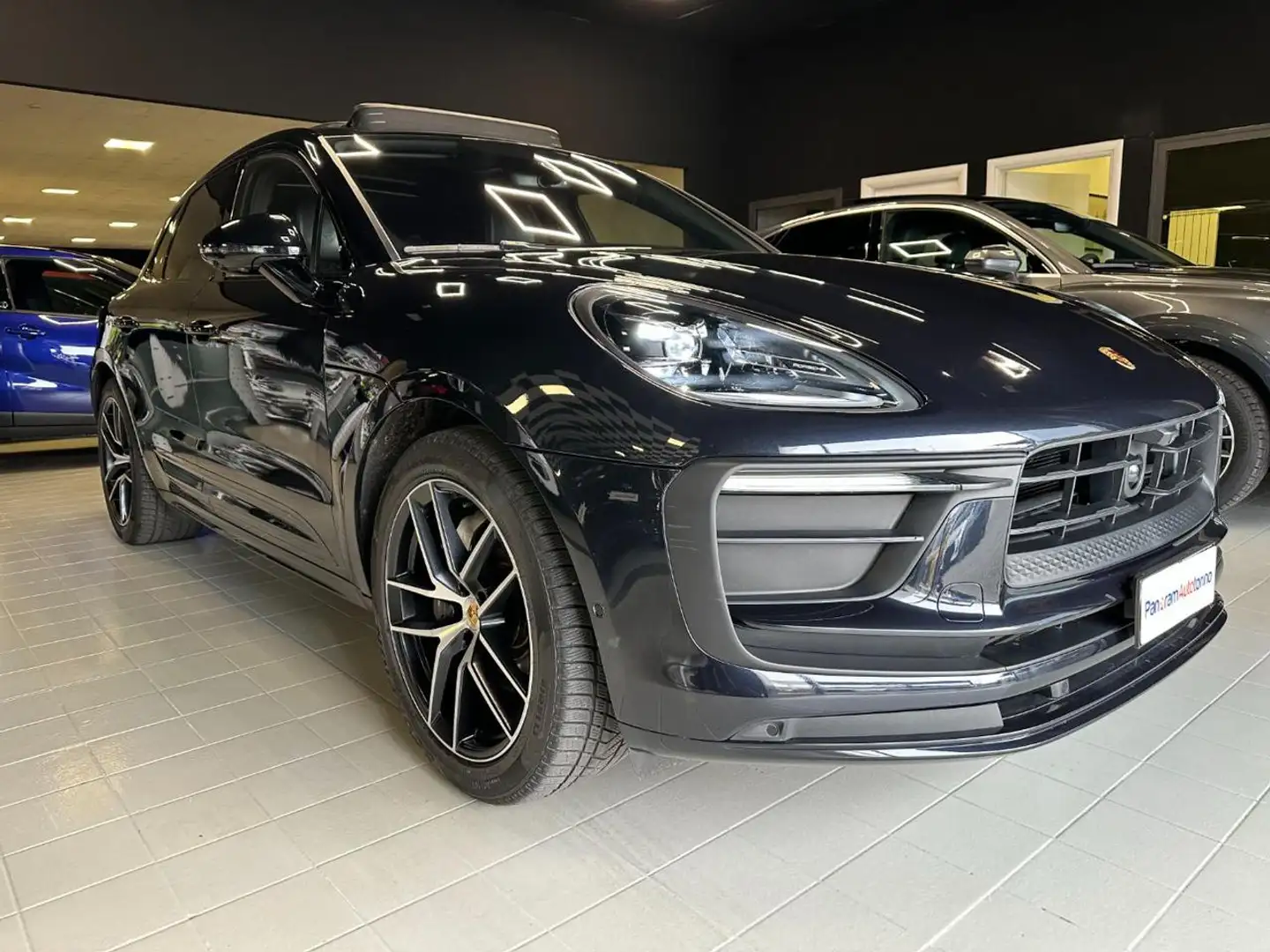 Porsche Macan 2.0 T+ TETTO APRIBILE Nero - 1