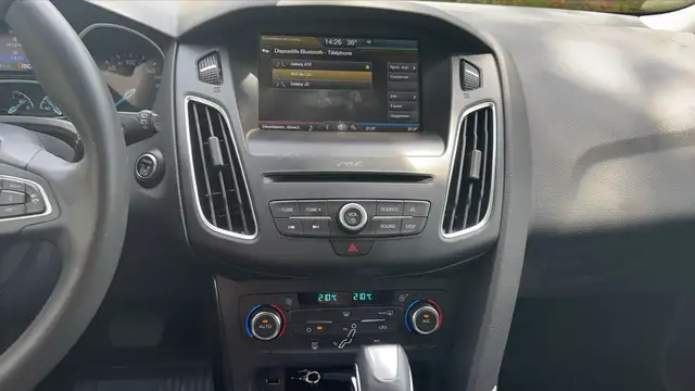 Ford Focus view 13