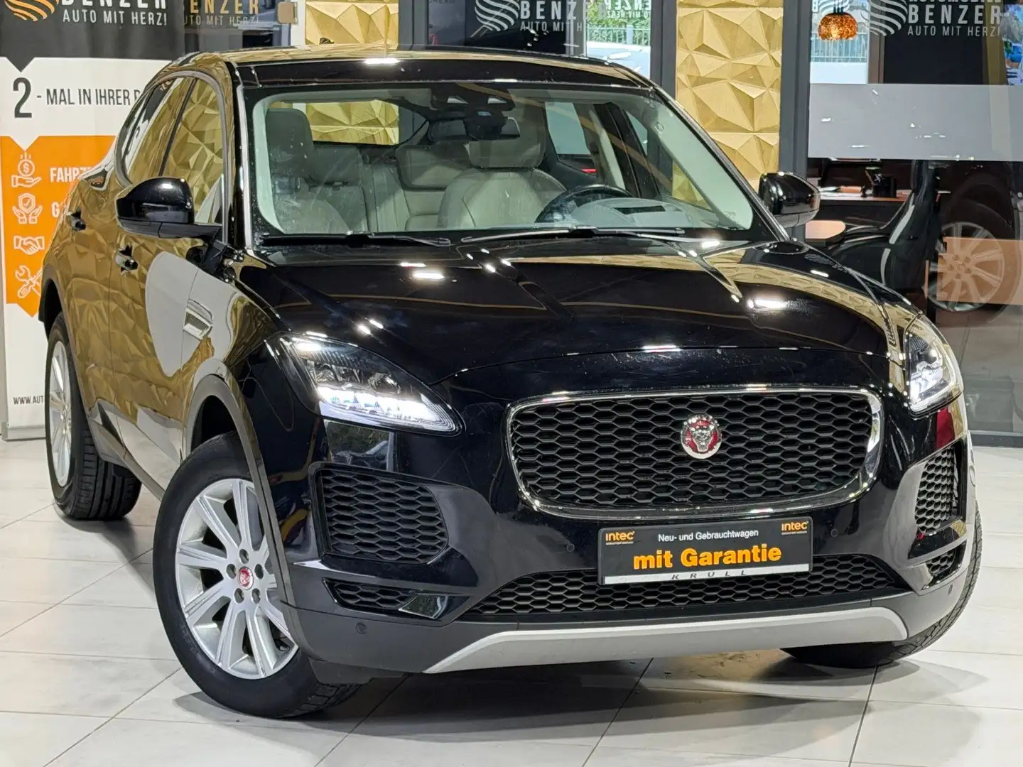 Jaguar E-Pace E-PACE AWD/PANORAMA/KAMERA/LEDER/LED - 2