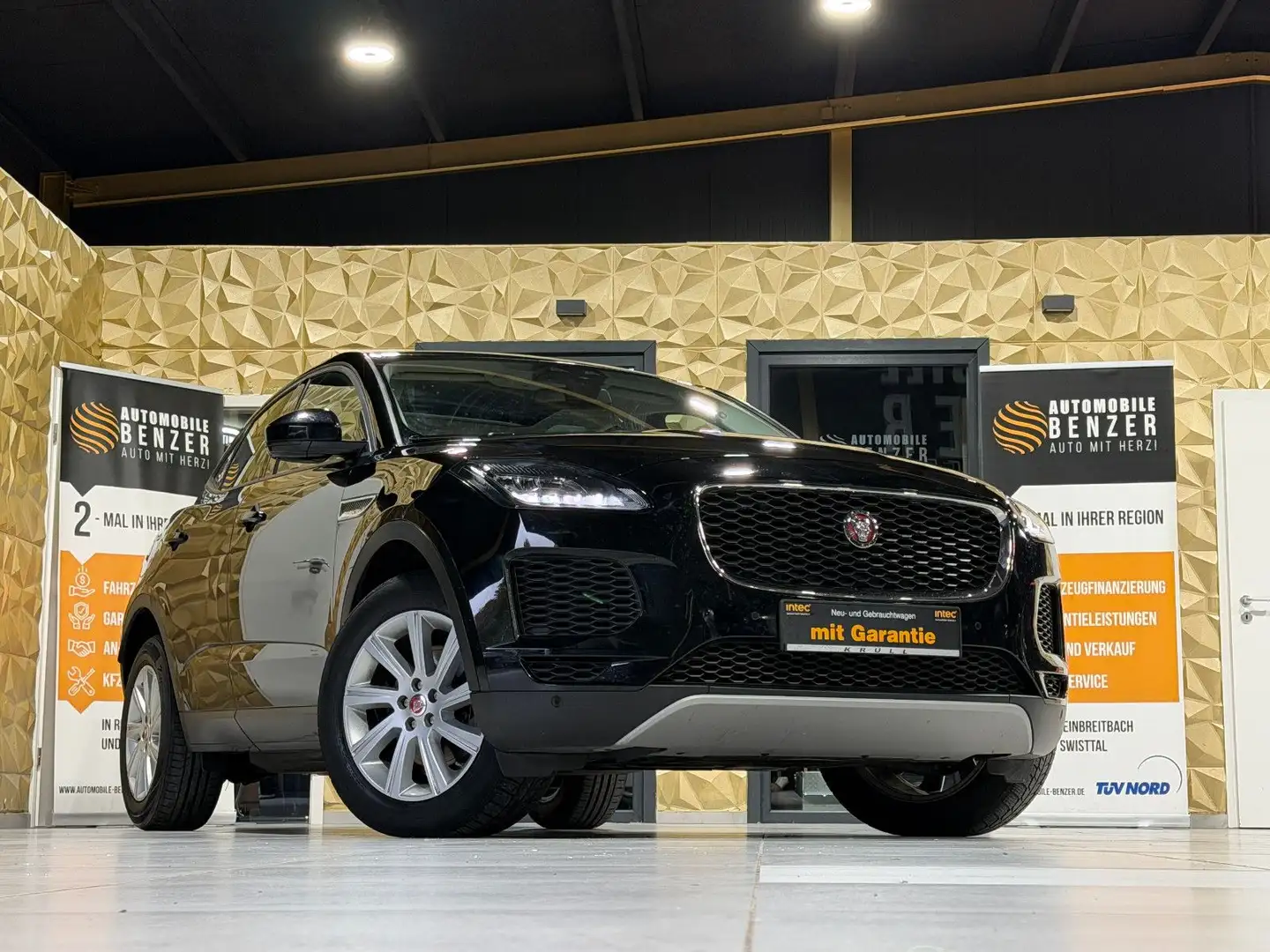 Jaguar E-Pace E-PACE AWD/PANORAMA/KAMERA/LEDER/LED - 1