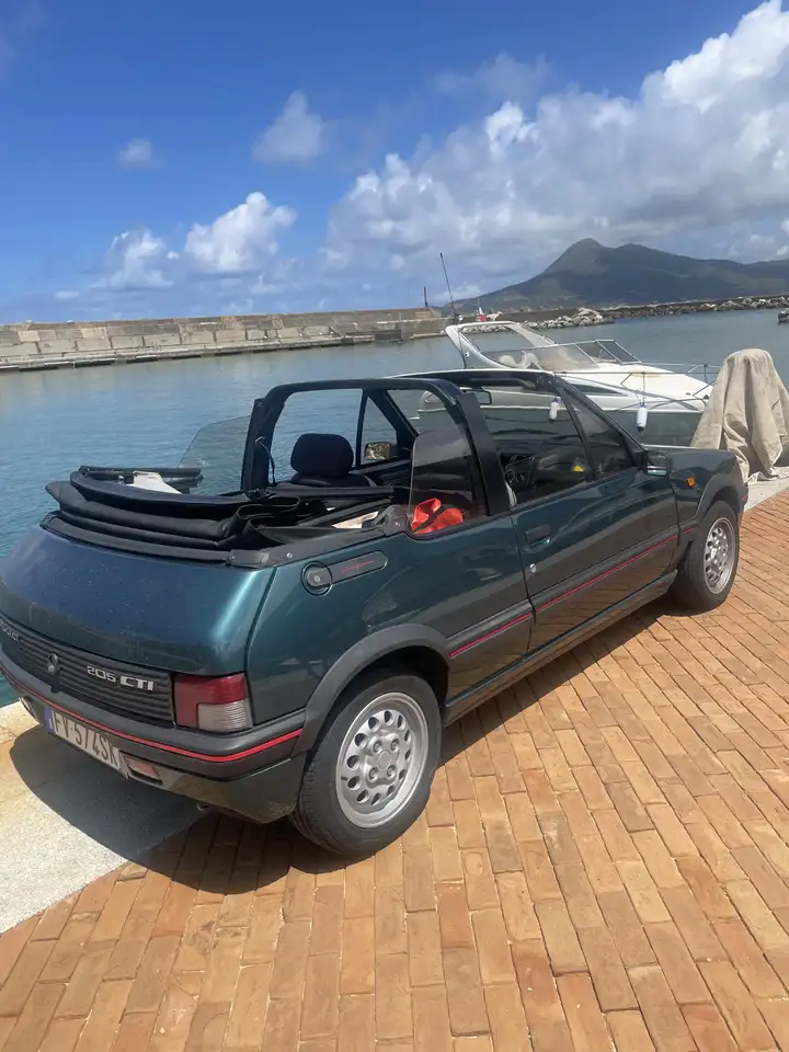 Peugeot 205 Cabrio 1.6 CTI c/capotte elettrica, foto 2