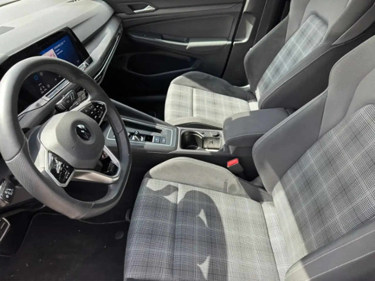 Volkswagen Golf VIII +GTD+LED+BLACK STYLE+HEAD UP+DC+ 10