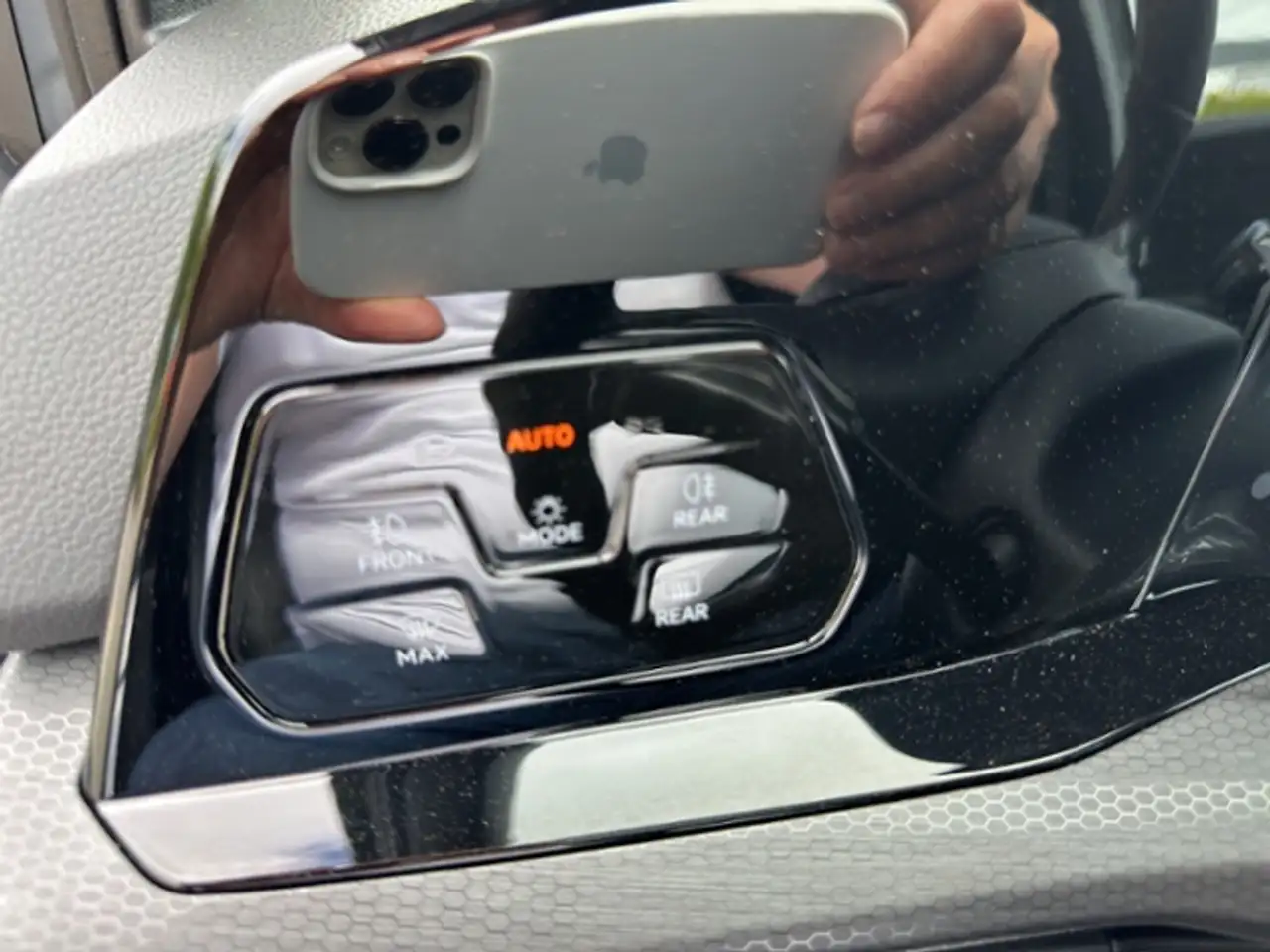 Volkswagen Golf VIII +GTD+LED+BLACK STYLE+HEAD UP+DC+ 22