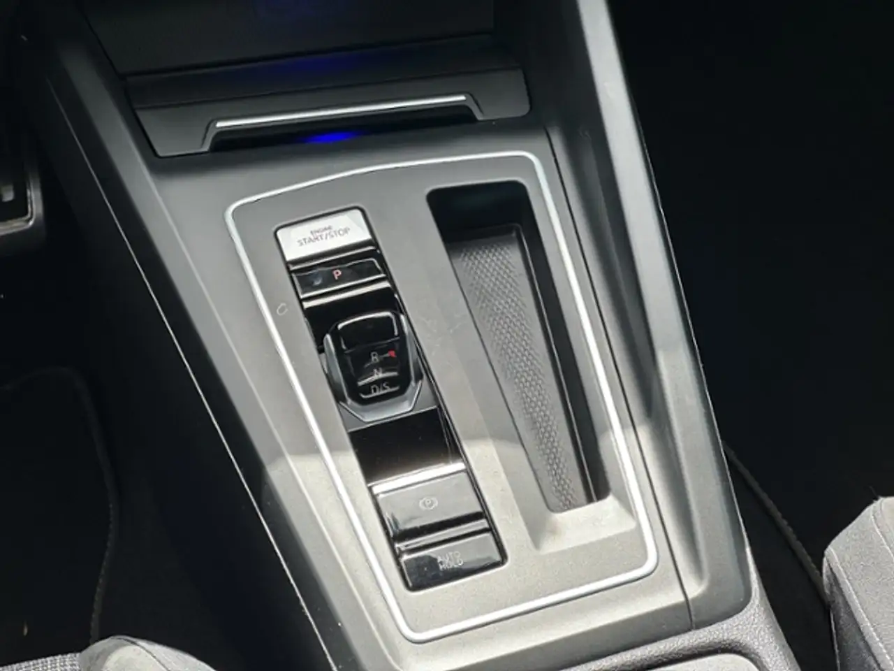 Volkswagen Golf VIII +GTD+LED+BLACK STYLE+HEAD UP+DC+ 15