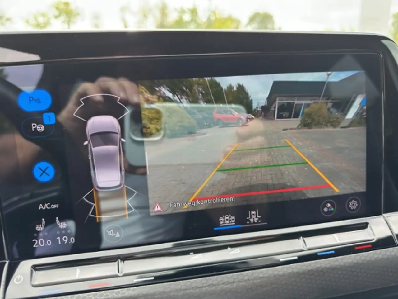 Volkswagen Golf VIII +GTD+LED+BLACK STYLE+HEAD UP+DC+ 16