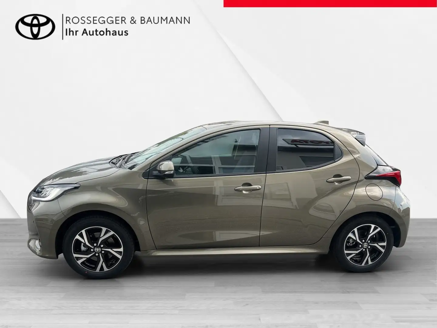 Toyota Yaris Hybrid Active Drive Vert - 2