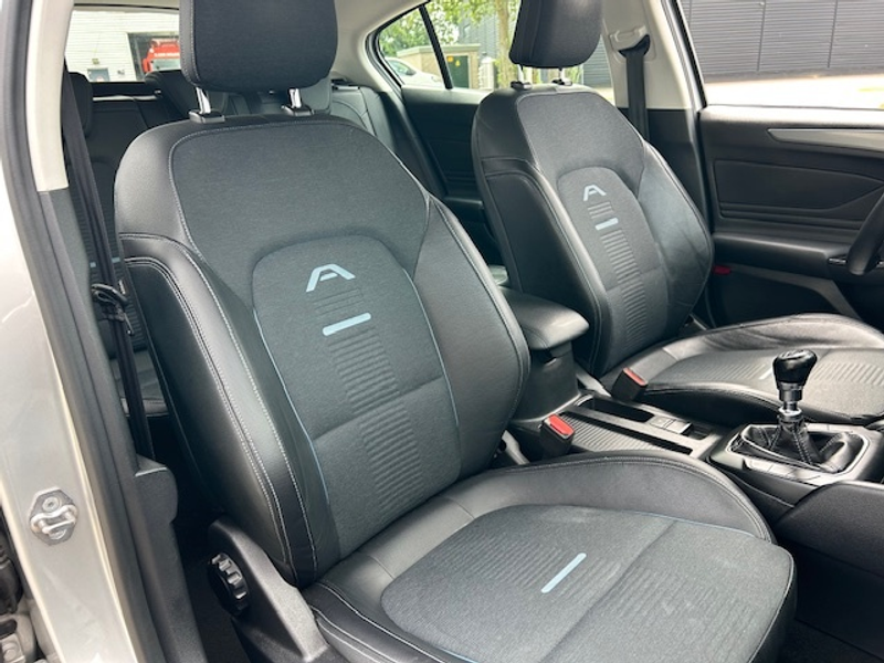 Ford Focus 1.0 EcoB. Active Bns STOELVW STUURVW CAMERA NAP! — photo 18