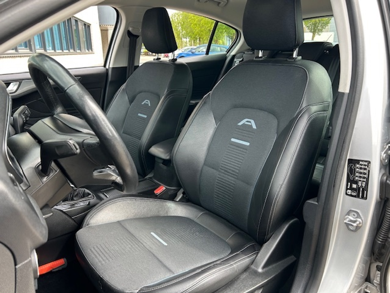 Ford Focus 1.0 EcoB. Active Bns STOELVW STUURVW CAMERA NAP! — photo 17