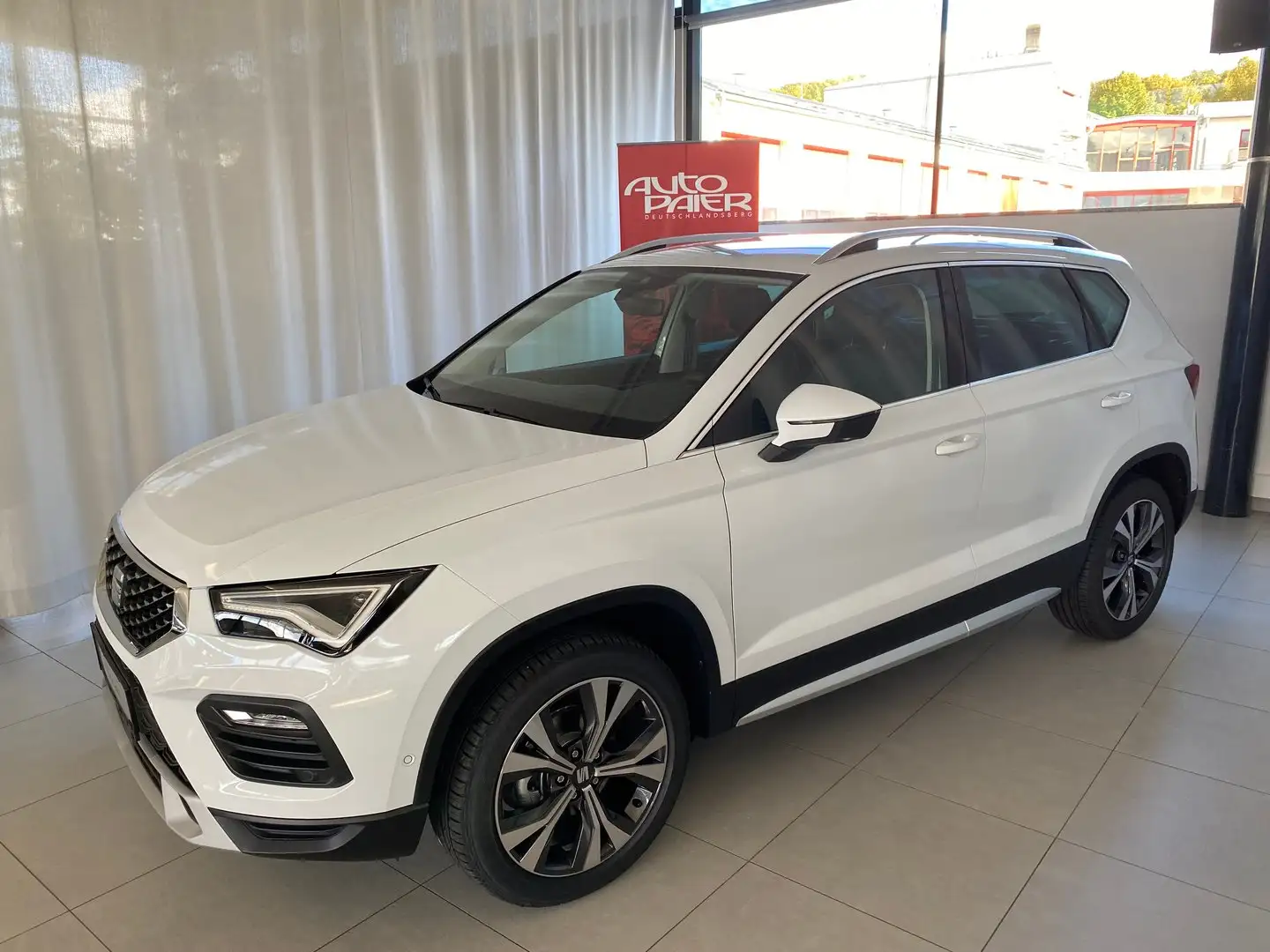 SEAT Ateca Xperience 1.5 TSI ACT DSG Weiß - 2