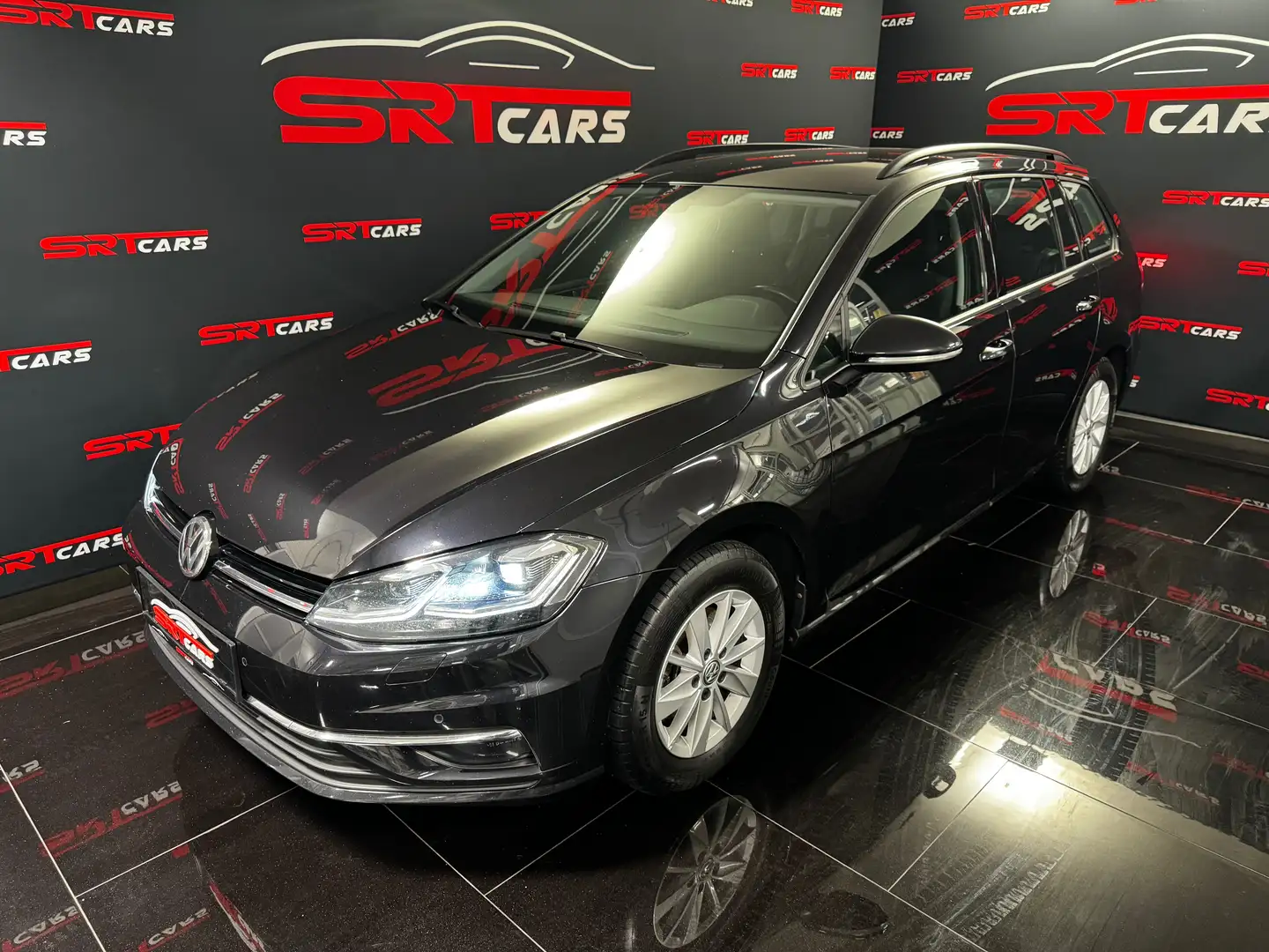 Volkswagen Golf Variant 40 TDI *Xenon*Navi*ACC*Virtual Cockpit* 1.BESITZ Schwarz - 1