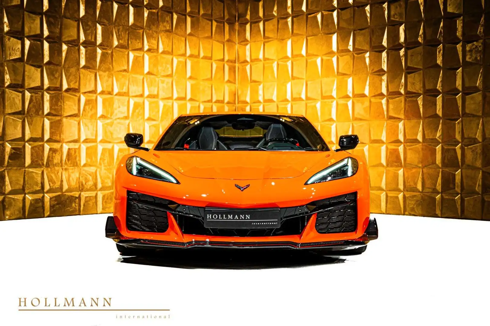 Corvette Z06 Convertible + Z07 Performance Package + Orange - 2