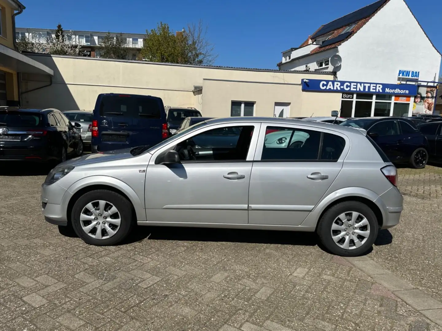 Opel Astra H Lim. Edition*AUTOMATIK*** Zilver - 2
