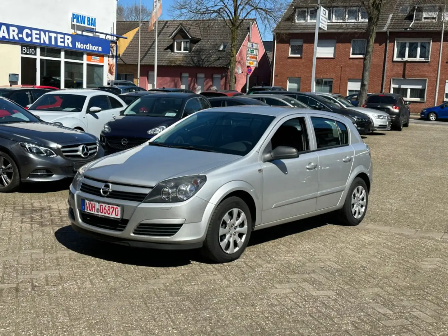 Opel Astra H Lim. Edition*AUTOMATIK*** Zilver - 1