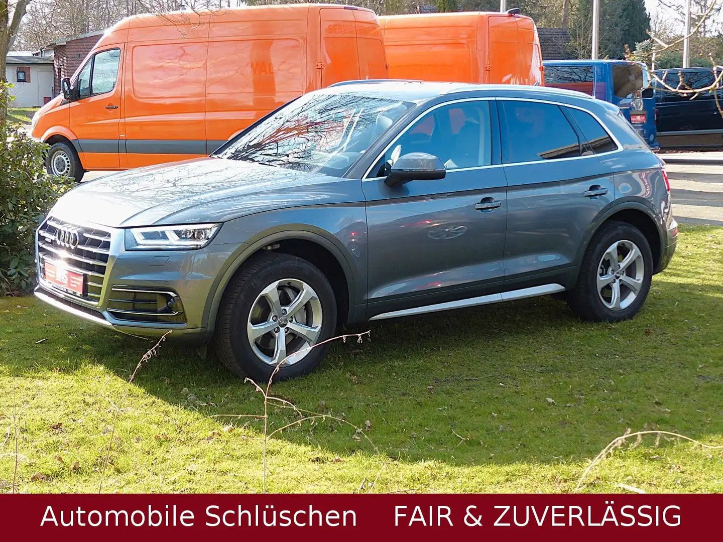 Audi Q5 40 TDI quattro design Autom. Leder AHK Grijs - 2