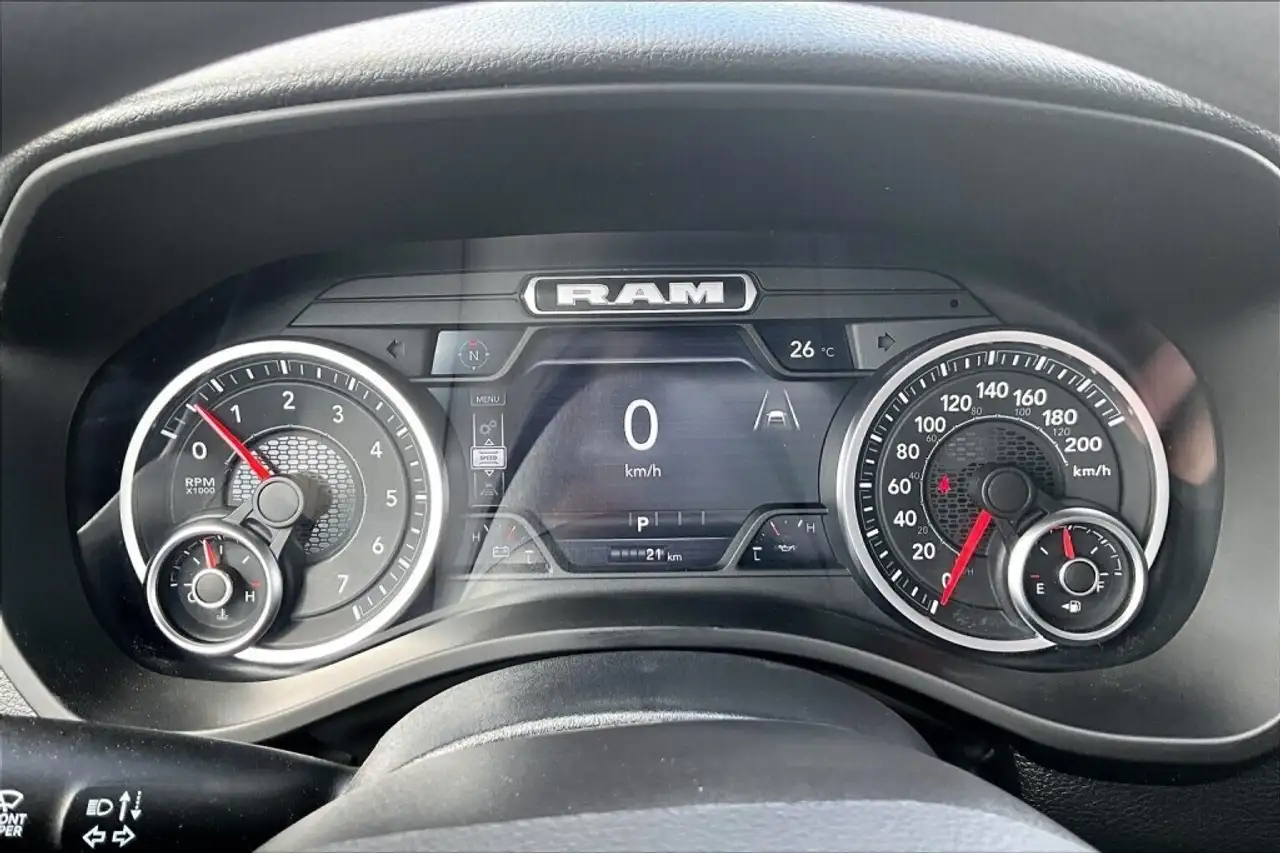 RAM 1500 снимка RAM 1500