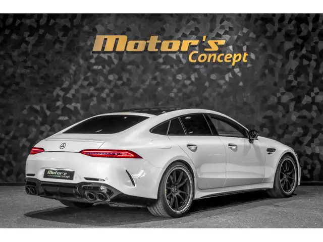 Mercedes-Benz AMG GT view 3